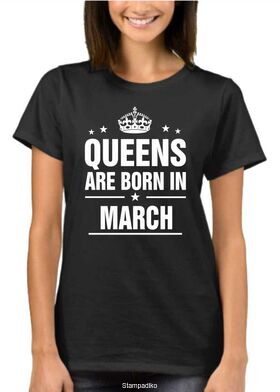 Μπλούζα T-shirt με στάμπα Queens are born in ....