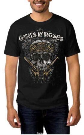 Rock t-shirt Black με στάμπα  Guns N Roses Pistols